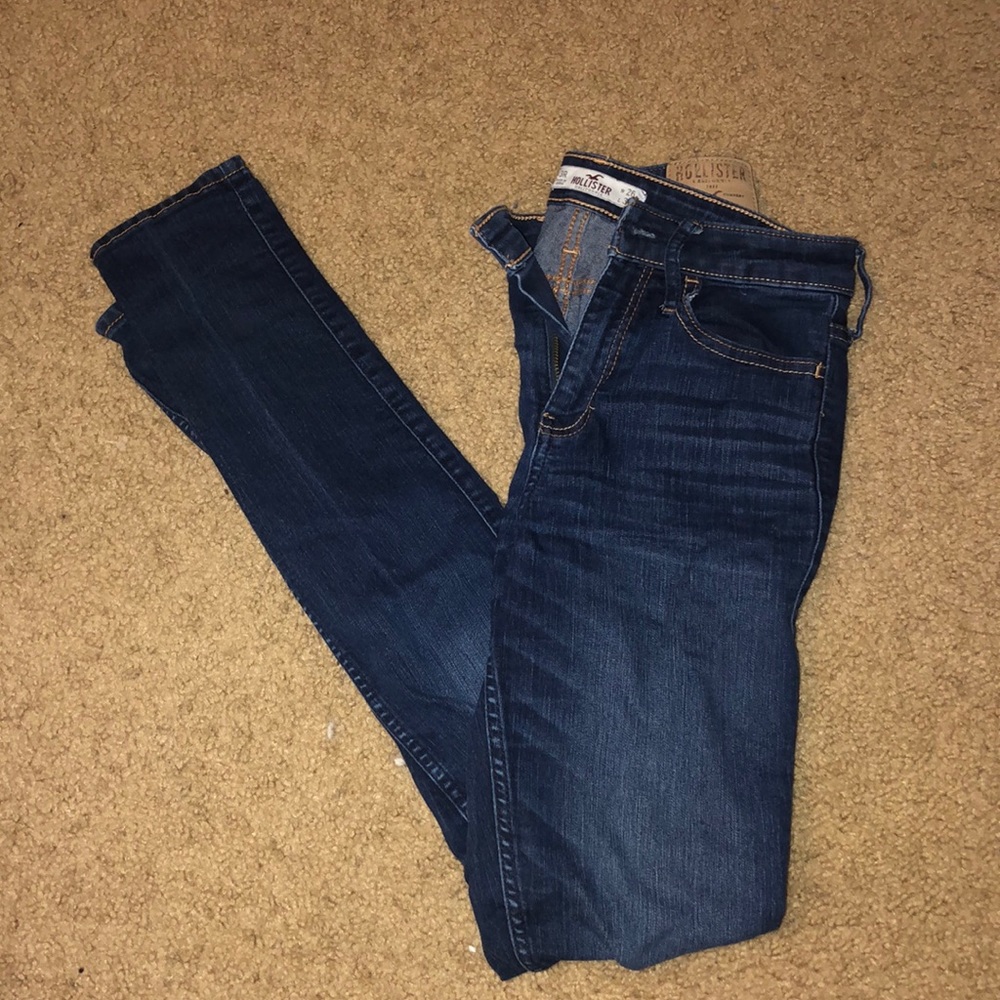 Hollister High-Waisted Jeggings